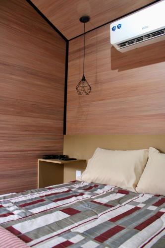 Centro House | Premium Black