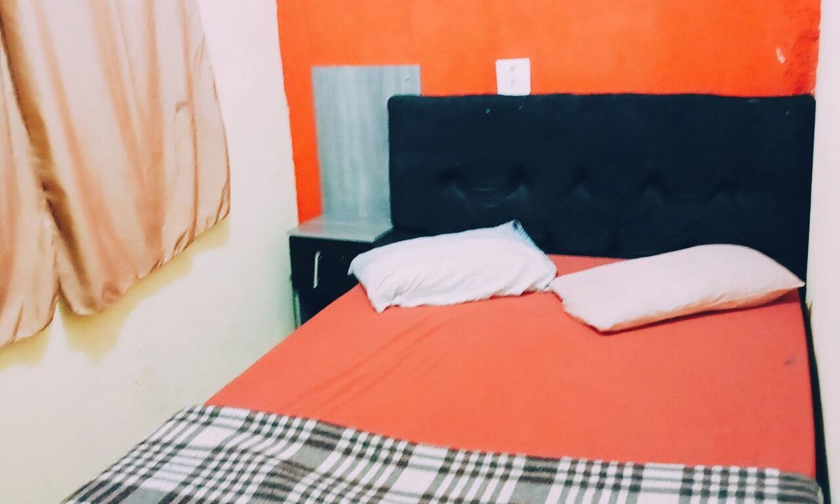 Chacara California Hotel | Private room available for daily rates in Tatuapé, free parking on site, near Brás.