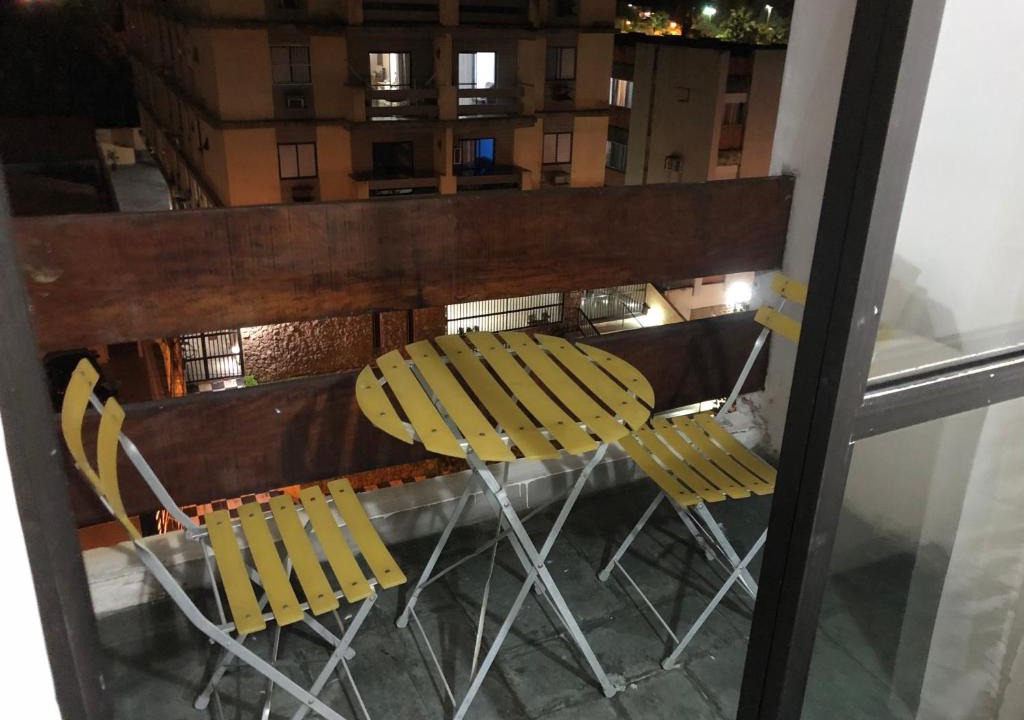 Vila Julia House | Quarto individual para mulheres com banheiro e frigobar