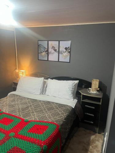 Sao Bento do Sapucai Apartment | Quarto n°4 de casal sem hidromassagem