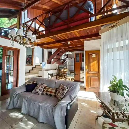 Florianopolis House | Refúgio Verde Jurerê Internacional com Área Gourmet