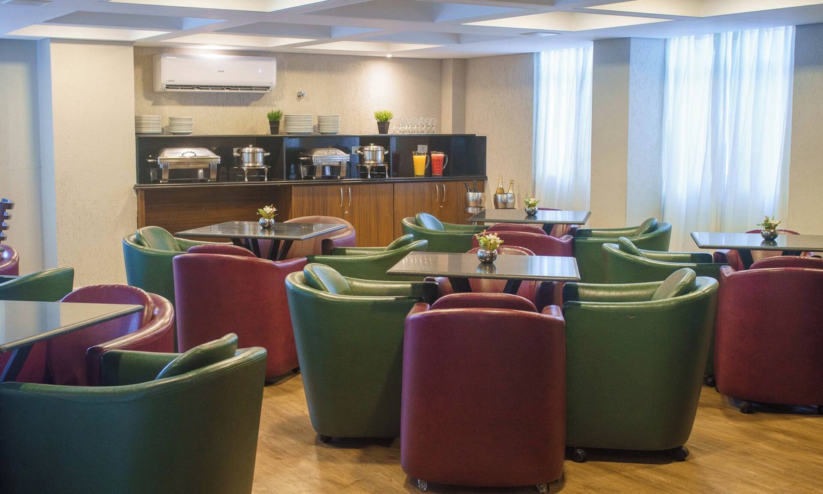 Civic Center Hotel | Relax in Double Bed w/Breakfast Included