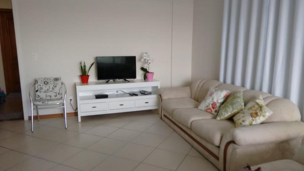 Ingleses Centro Apartment | Residencial Ilha Verde (201)