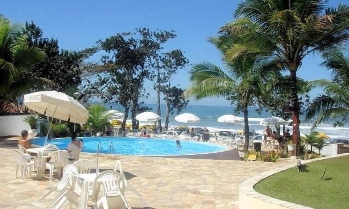 Toninhas Apartment | SEA-FRONT CONDOMINIUM APARTMENT, RIGHT ON THE SAND - TONINHAS BEACH UBATUBA.