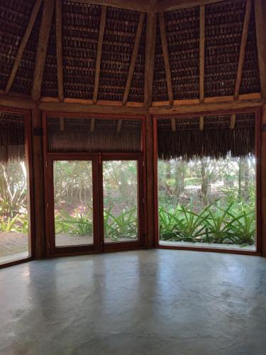 Aritagua Ski Chalet | Seafront Chalet Cocoa Coast