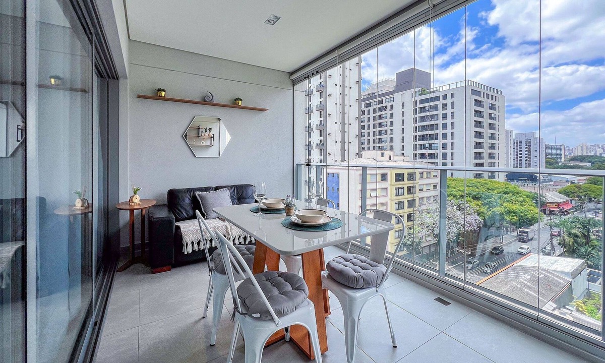 Cerqueira Cesar Apartment | Serene – Design, Location & Subway Rebouças Studio