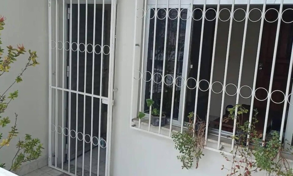 Adrianopolis House | Simplicity and Prime Location in Manaus.