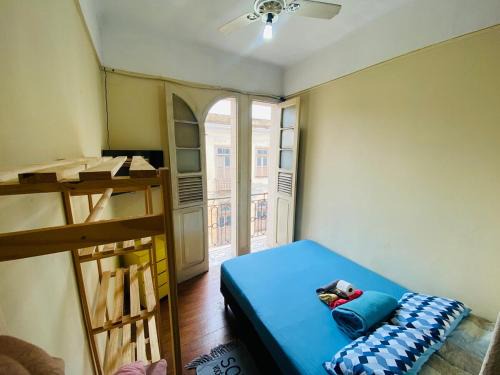 Centro Apartment | Small simple single suite 305