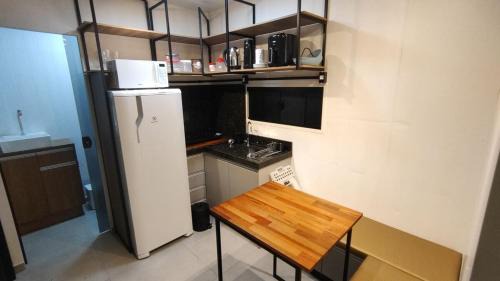Pinheirinho Apartment | Studio 4 novo completo com wi-fi e estacionamento