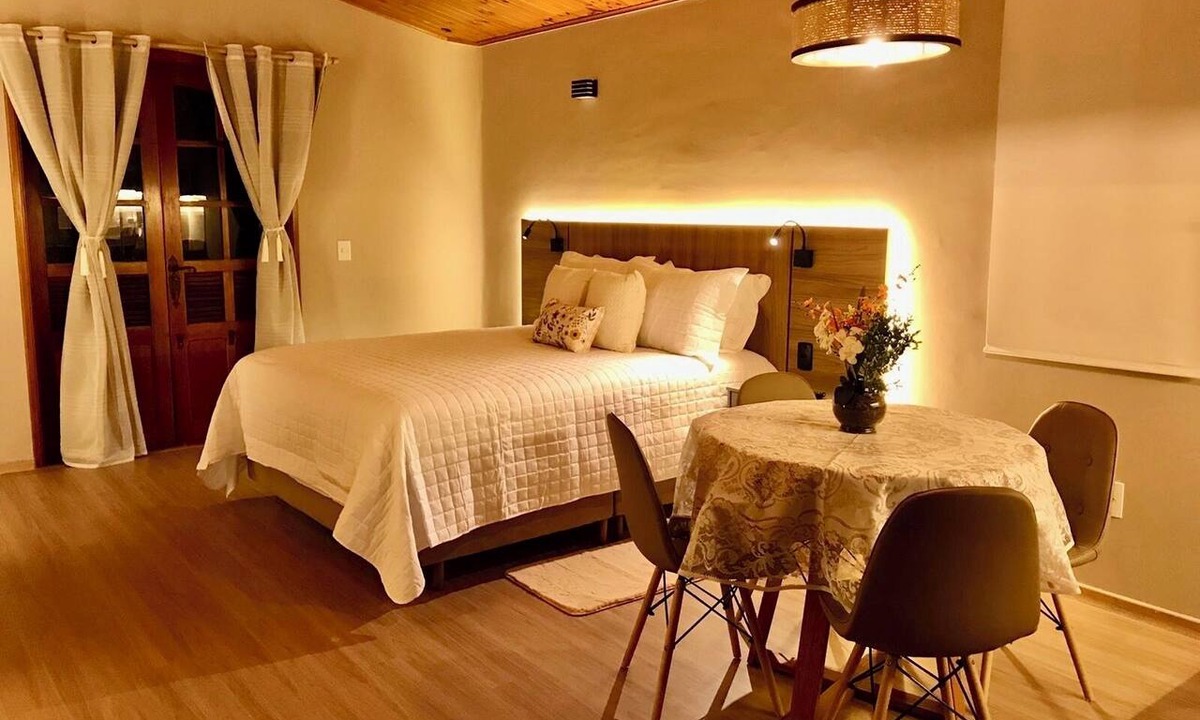 Jardim Andira Apartment | Studio Chalet - European Charm & Sophistication