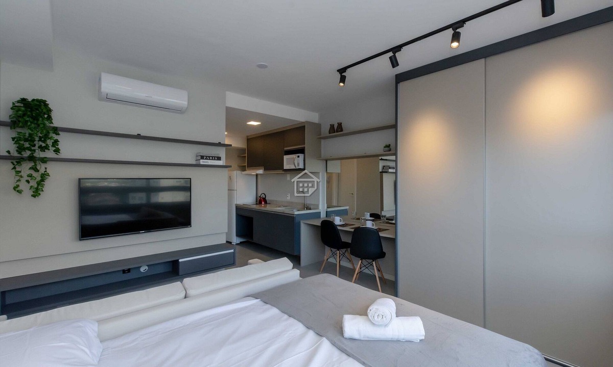Partenon Apartment | Studio Cubanos | Design Moderno + Ao lado da PUC