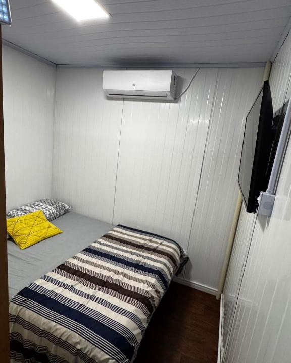 Iririu Apartment | Studio Fundos Novo com Ar, Wi-Fi e estacionamento