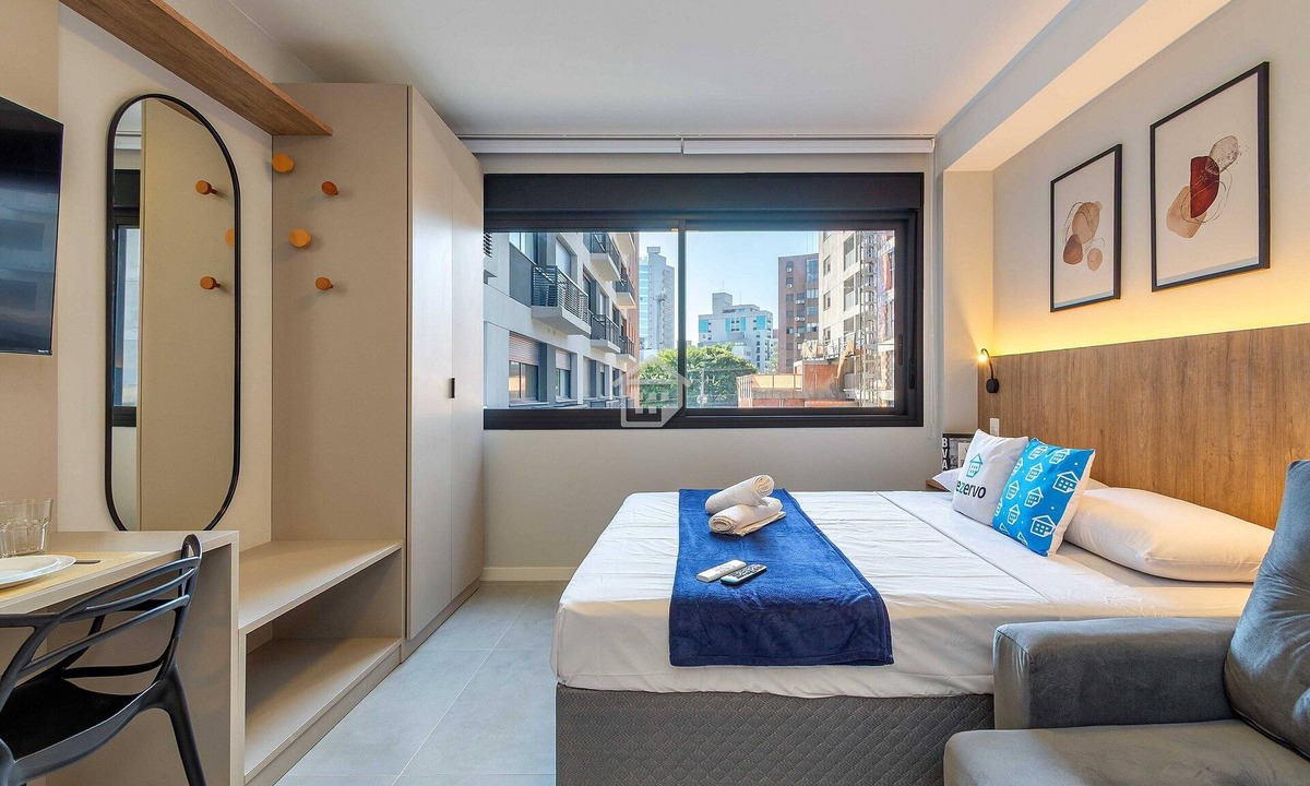 Rio Branco Apartment | Studio Moderno: Rooftop e Lazer no Moinhos