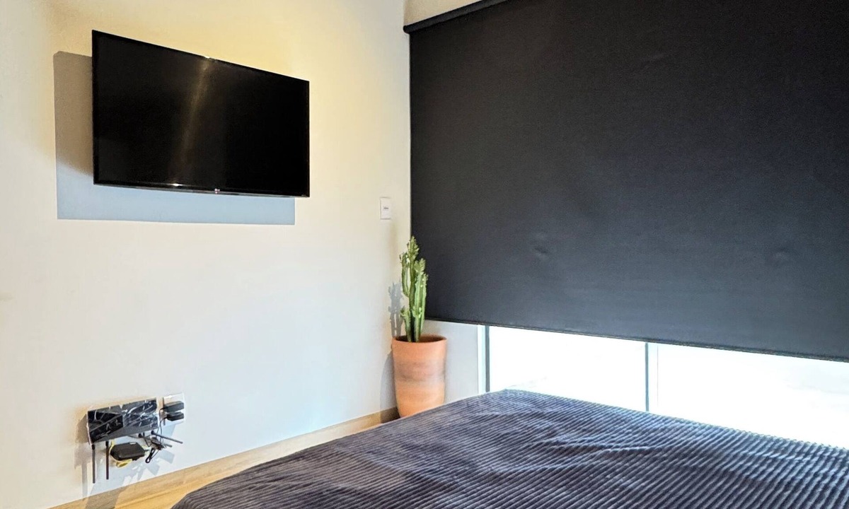 Nova Andradina House | Studio with garage near main avenue