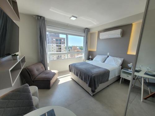 Partenon Apartment | StudioLUX, Vaga Grátis, Piscina, Gym, NetFlix, ao lado da PUC