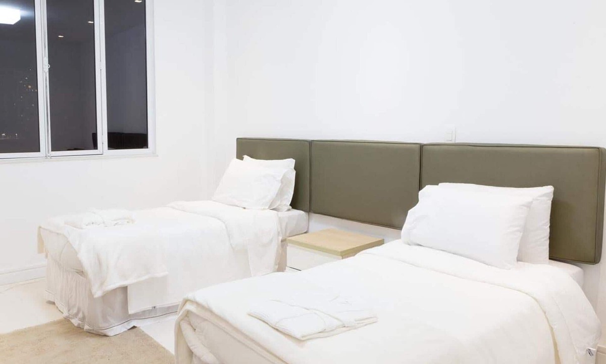 Sao Conrado Hotel | Suite with 2 single beds