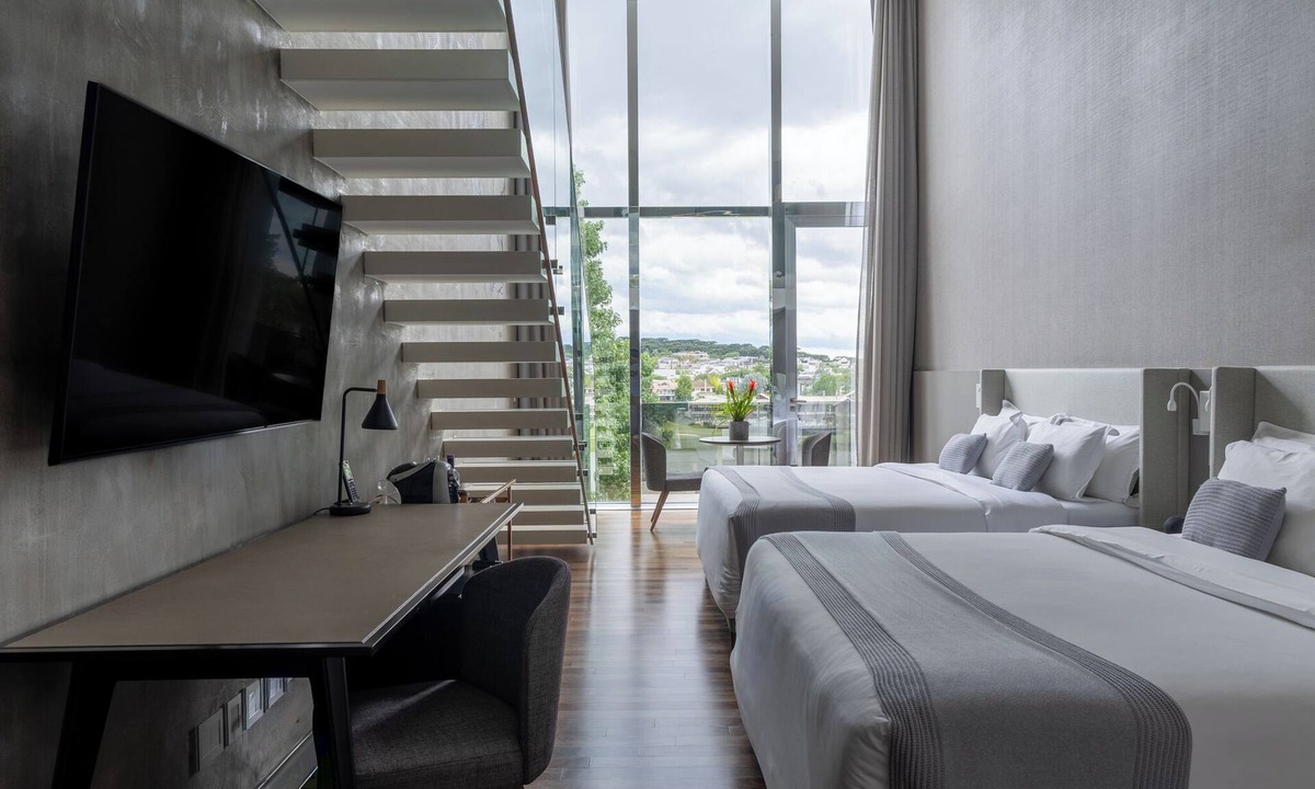 Pinhais Hotel | Suryaa Hotel Pinhais, Curio Collection by Hilton