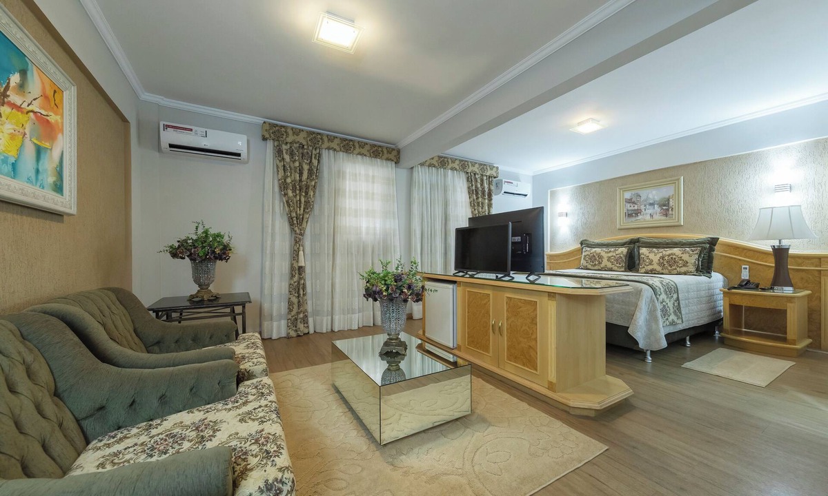 Champagnat Hotel | Thomasi Hotel Londrina