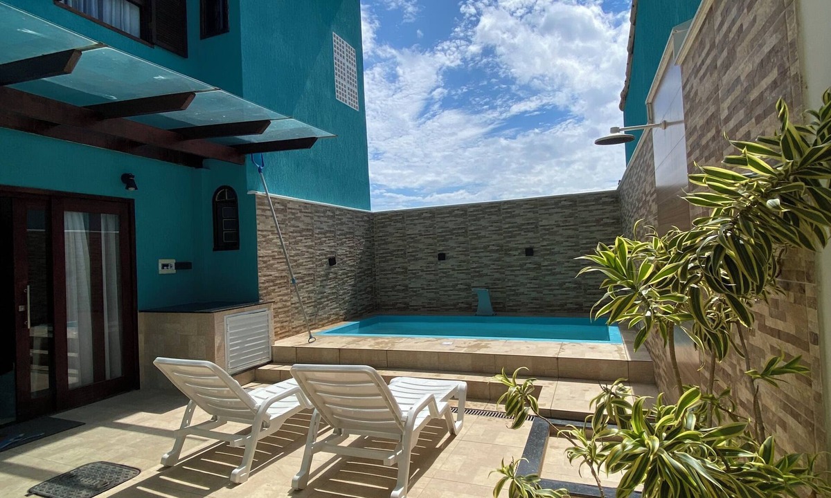 Sao Pedro da Aldeia House | Vacation home in Praia Linda/sleeps 14/Lakes Region