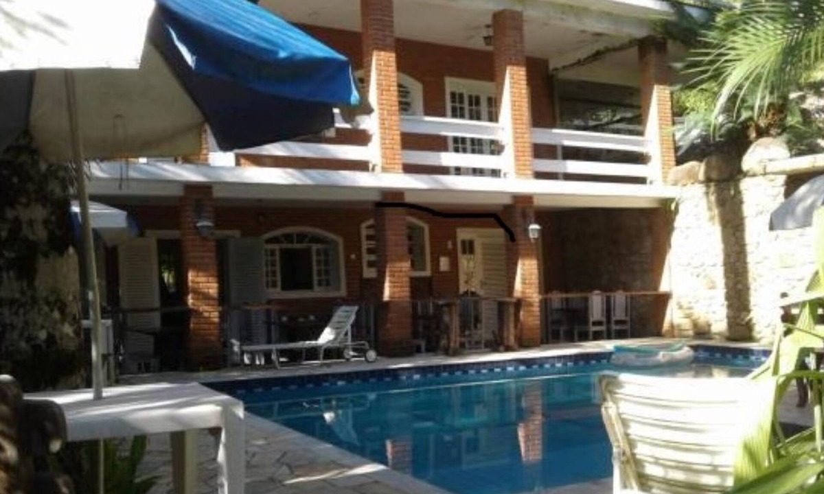 Caraguatatuba Apartment | Vacation Rental House in Gated Community for up to 43 people, Cocanha Beach, Caraguatatuba