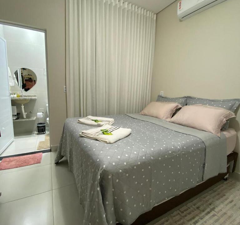 Cuiaba House | Villa Mirante - casa com garagem 1km da praça de eventos