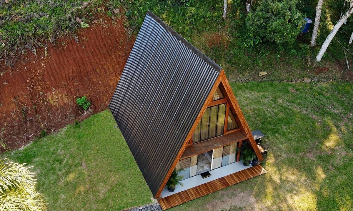 Guatambu Ski Chalet | Waterfall Valley | Lake Chalet | Lake View, Comfort and Exclusivity