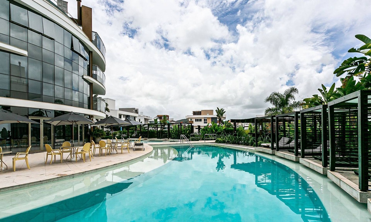 Jurere Apartment | WI-FI 200MB | 350m from Jurerê Beach #JA19