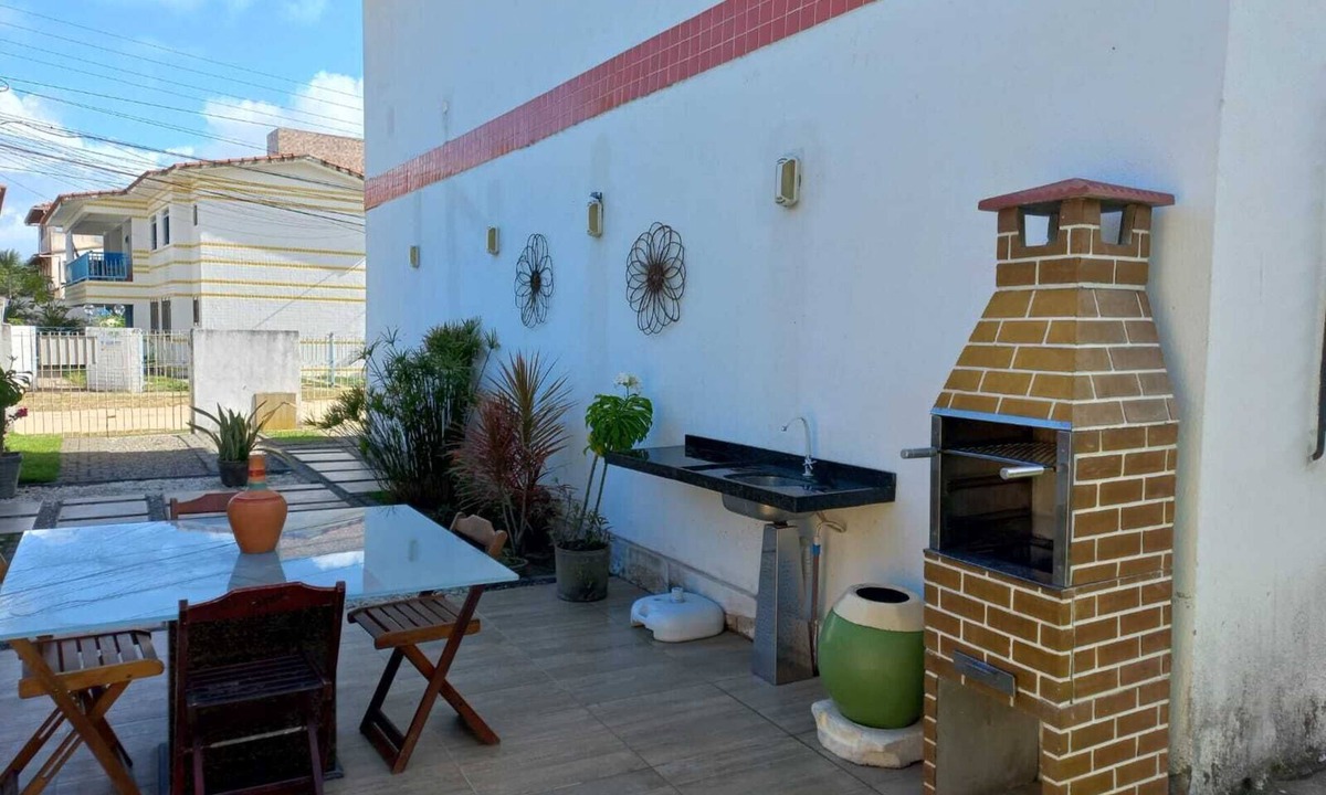 Paulista House | Your home is 5 minutes from Veneza Park Water Park.