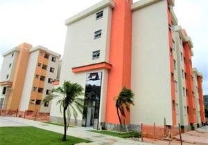 APARTAMENTO COM PISCINA E CHURRASQUEIRA EM UBATUBA 2 in Ubatuba