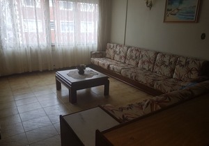 comfortable, quiet apartment, family building and on the same block from the beach. in Vila Assuncao