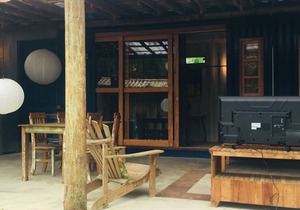 Container house 6 people Cocoa/Camburi hinterland. in Praia de Camburí