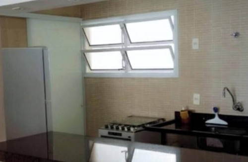 Barra Funda House | 1 sleep Pitangueiras Beach view. Noble Region of Guaruja