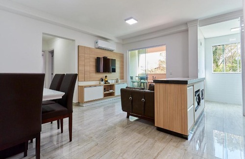Ze Amandio Apartment | 1070 Lindo Apartamento na praia de Bombas 2 dormitórios