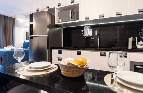 Republica Apartment | 112 Rosemari's Apartments Studio Premium Centro SP Garage & Pool & Gym
