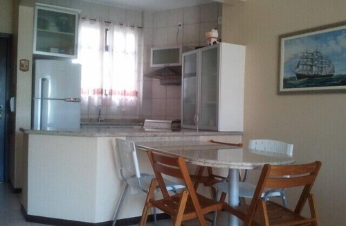 Ingleses Norte Apartment | 2 BEDROOM APARTMENT (1 SUITE), NEAR THE BEACH. Cable TV and Internet.