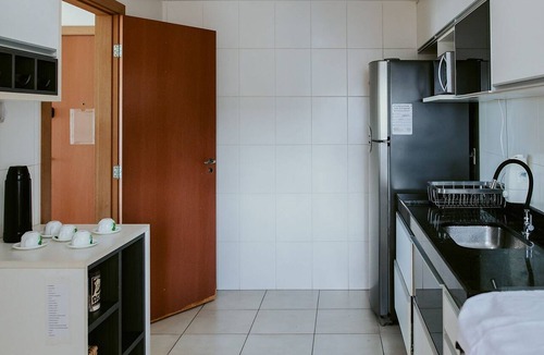 Praia de Itaparica Apartment | 2-Bedroom Apartment, High Floor, One Block from the Beach in Itaparica