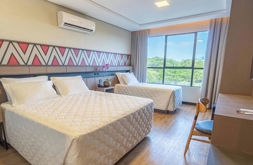 Foz do Iguacu Hotel | 2 Fresh Triple Double Units | Free Breakfast, Spa Access & 5 mi Three Borders