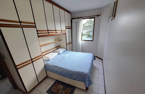 Ingleses do Rio Vermelho Apartment | 2 Vagas, 2 Banheiros, 2 Quartos, uma Quadra do Mar, Férias ou Home Office