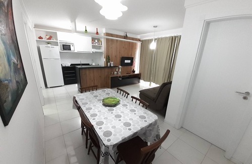 Bombas Apartment | 229, Apartamento 2 Dormitórios em Local Agradável