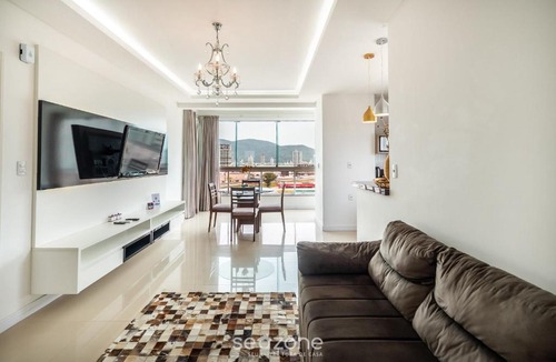 Andorinha Apartment | 2BR Apt with BBQ in Meia Praia MLO0601
