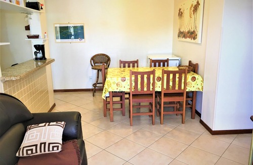 Jurere Apartment | 3-bedroom apartment with en-suite bathroom, home office, Wi-Fi, 250 sq m, TVs, split system, open plan, Jurerê panoramic view.