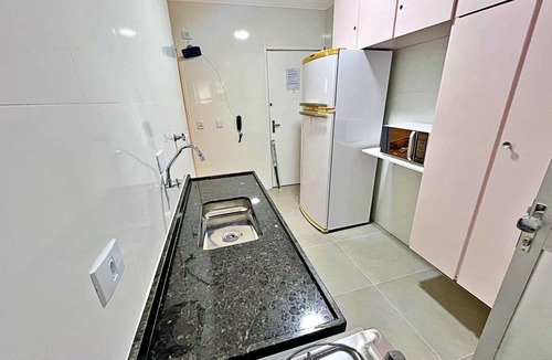 Barra Funda Apartment | 3-bedroom apartment in lovely Guaruja with WiFi