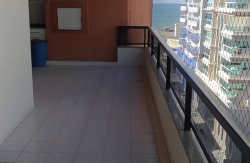 Andorinha Apartment | 3 bedrooms 3 air wifi large balcony with beautiful sea view 80 meters from the beach