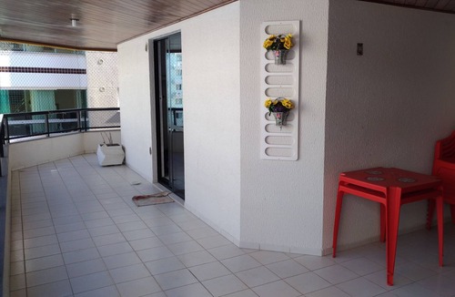 Andorinha Apartment | 3 bedrooms 3 air wifi large balcony with beautiful sea view 80 meters from the beach