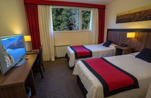 San Carlos de Bariloche Hotel | 3 Breathtaking Garden Views Near City Center & Nahuel Huapi Lake w/Breakfast