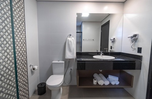 Foz do Iguacu Hotel | 3 Fresh Triple Double Units | Free Breakfast, Spa Access & 5 mi Three Borders