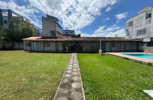 Costazul House | 3 min walk from the beach. Cozy house with barbecue and pool for families.