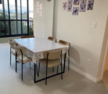 Praia da Armacao do Itapocoroi Apartment | 300m Da Praia 6 pessoas