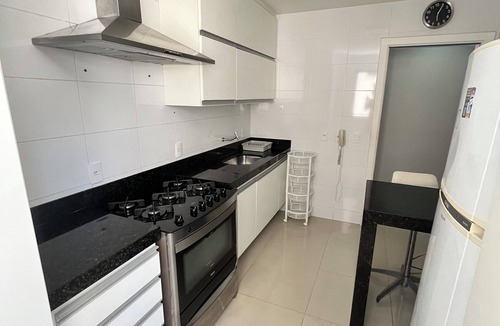 Praia do Morro Apartment | 4 rooms and 2 suites for vacation rental on Praia do Morro in Guarapari
