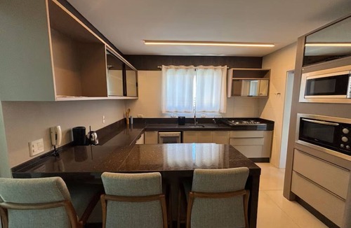 Andorinha Apartment | 4 Suites Private Playground Grill